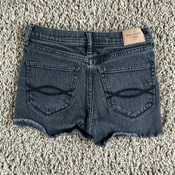 Abercrombie & Fitch Shorts - Picture 2 of 3